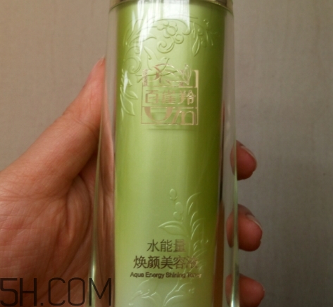 百雀羚爽膚水怎么樣？百雀羚爽膚水含酒精嗎？