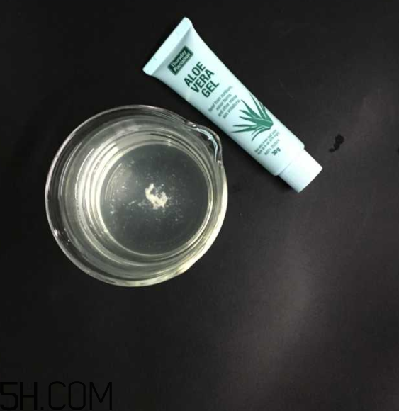 昭貴蘆薈凝膠汁怎么樣？昭貴蘆薈膠和完美蘆薈膠哪個(gè)好？