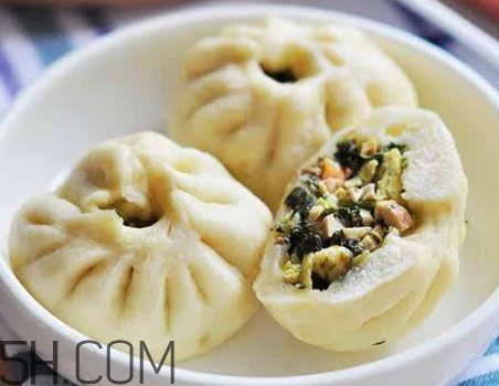 一個(gè)香菇青菜包的熱量大概是多少？一個(gè)香菇青菜包的熱量