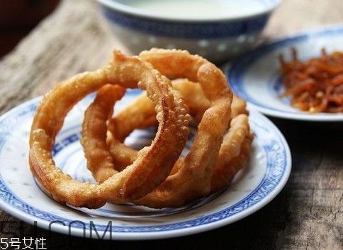 焦圈兒是什么？焦圈和油條有什么區(qū)別