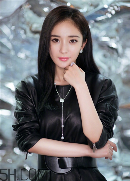 黃褐斑跟心情有關(guān)系嗎？黃褐斑跟曬太陽(yáng)有關(guān)系嗎？