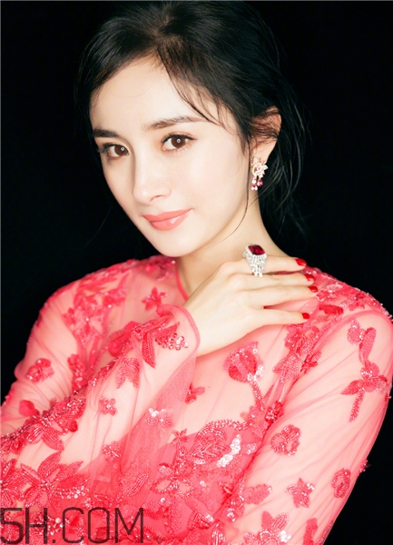 灰指甲能照顧嬰兒嗎？灰指甲能吃海鮮嗎？