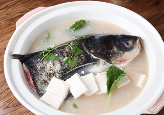 手術(shù)后可以吃胖頭魚嗎？胖頭魚不能和什么一起吃