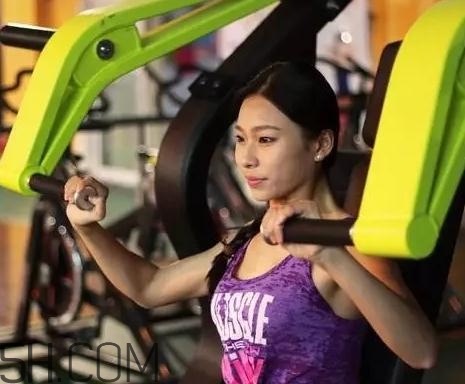坐姿推胸練哪里？坐姿推胸動(dòng)作要領(lǐng)