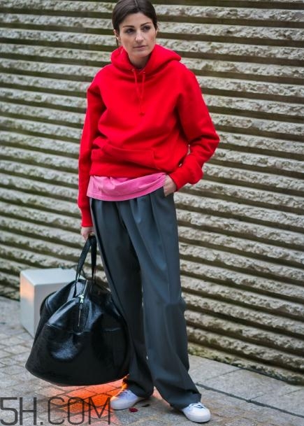 紅色衣服褪色怎么補(bǔ)救？紅色衣服掉色如何處理？