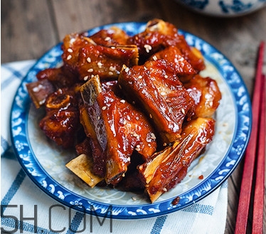 做糖醋排骨要不要放鹽？買排骨的時(shí)候應(yīng)該要什么部位的