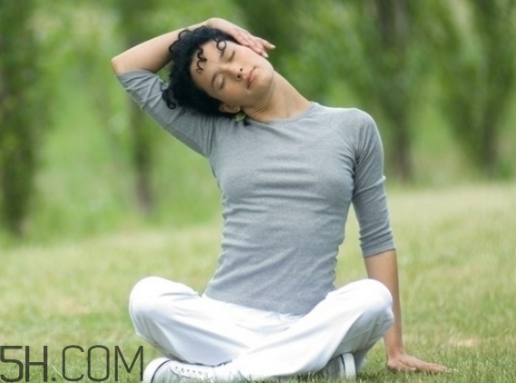 女性是學(xué)太極好還是瑜伽好？女性練瑜伽的好處