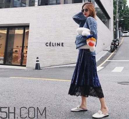 衛(wèi)衣搭配裙子好看嗎？衛(wèi)衣和裙子怎么搭配？