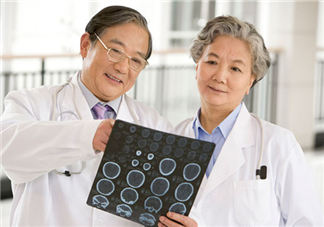 甲亢為什么會突眼？甲亢為什么會低鉀？