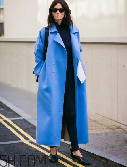 胸大的人適合穿什么衣服？胸大的女生穿什么衣服好看？