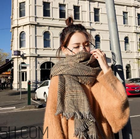 怎樣辨別貂絨毛衣真假？貂絨毛衣真假鑒別