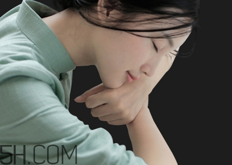 百雀羚保濕噴霧怎么用？百雀羚保濕噴霧使用心得