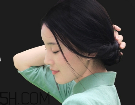 百雀羚保濕噴霧怎么用？百雀羚保濕噴霧使用心得