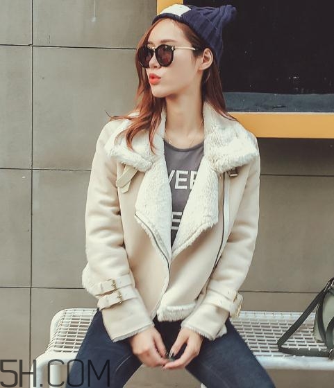 羊羔毛外套暖和嗎？羊羔毛外套多少度穿？