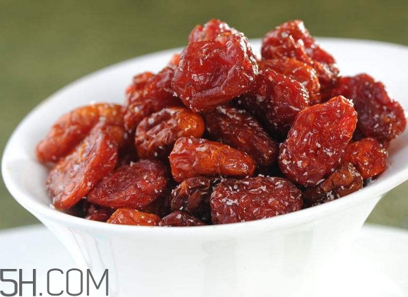 蜜棗和紅棗有什么區(qū)別？阿膠蜜棗的功效與作用