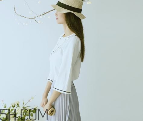 百武西是哪里的牌子？百武西的衣服怎么樣？