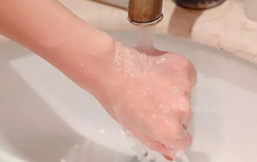 泰國(guó)sa ad na潔面儀怎么用？泰國(guó)sa ad na潔面儀使用方法