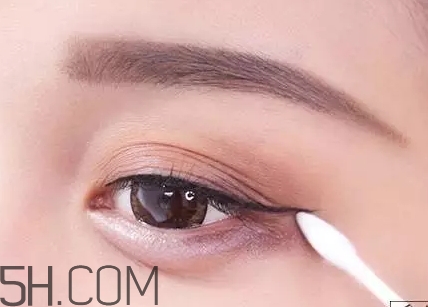 萬(wàn)圣節(jié)南瓜妝怎么化？萬(wàn)圣節(jié)南瓜少女妝