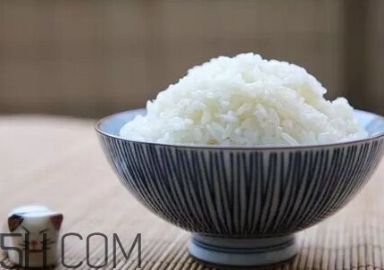煮飯要煮多久？煮飯加什么更香
