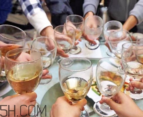喝酒會(huì)影響性功能嗎？喝酒會(huì)腎虛嗎？