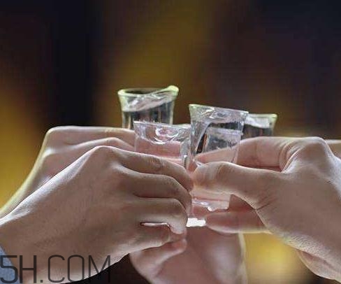喝酒對血壓有影響嗎？喝酒會(huì)引起高血壓嗎？