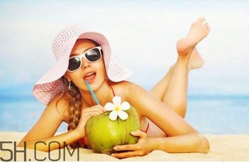 丸美防曬霜的價格是多少？spf50的防曬霜傷皮膚嗎？