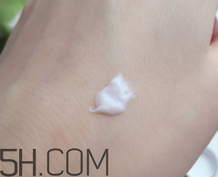 蘭蔻新塑顏修護(hù)眼霜產(chǎn)品評(píng)測_使用方法