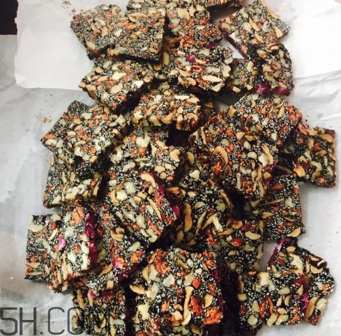 東阿阿膠怎么吃最好？東阿阿膠怎么弄碎？