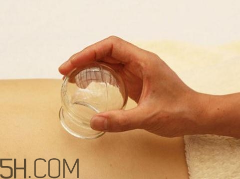關(guān)節(jié)炎可以拔火罐嗎？關(guān)節(jié)炎拔罐管用嗎？