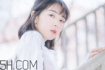 防曬乳需要卸妝嗎？防曬噴霧能用多久？