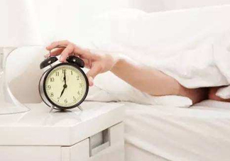 睡眠不足會有什么影響？長期睡眠不足是指多少時間以上