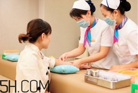 公司體檢都檢查什么項(xiàng)目？一年中最佳體檢時(shí)間是什么時(shí)候