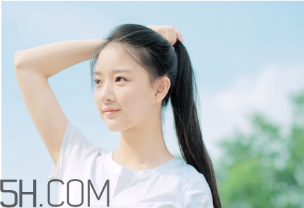 油性發(fā)質(zhì)用什么護(hù)發(fā)素？水療素和護(hù)發(fā)素的區(qū)別