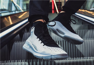 under armour curry 4黑白配色上腳效果怎么樣？