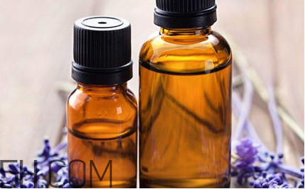 油性發(fā)質(zhì)能用精油護(hù)發(fā)嗎？薰衣草精油能預(yù)防頭發(fā)分叉嗎？
