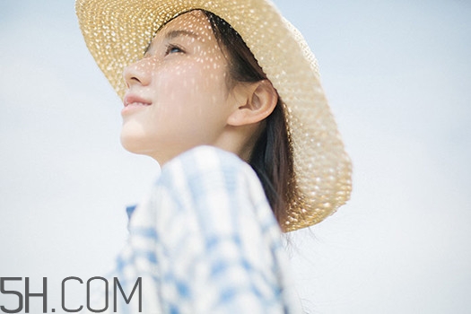 洗發(fā)水過(guò)敏的癥狀是什么？頭發(fā)毛躁怎么變得柔順光滑？