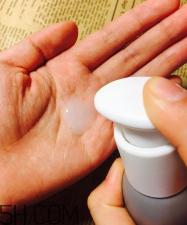 二爺新漢方氨基酸洗面奶怎么用？二爺洗面奶使用心得