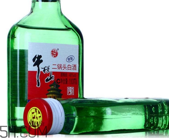 牛欄山二鍋頭是勾兌的嗎？百年牛欄山52度價格