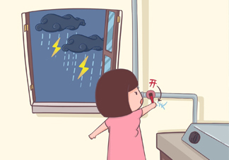 觸電是電流還是電壓？為何冬季手摸金屬會有觸電的感覺