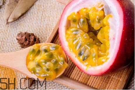 百香果能和柿子一起吃嗎？百香果不能和什么一起吃