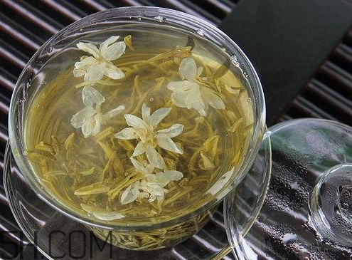 茉莉花茶是帶花的好還是不帶花的好？哪里的茉莉花茶最好