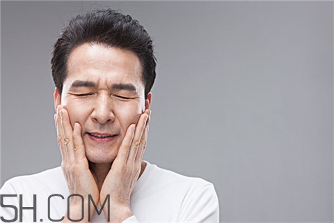 酒精肝能治好嗎？酒精肝早期什么癥狀？