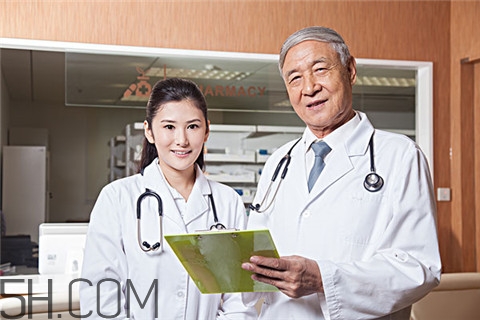 酒精肝會引起什么?。烤凭螘兂筛伟﹩?？
