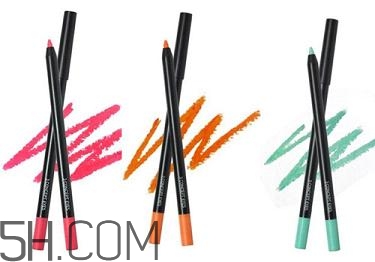女生怎樣學(xué)會快速化妝？新手化妝需要的基本用品