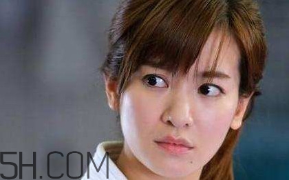 痣上長(zhǎng)毛好不好？小孩點(diǎn)痣最佳年齡