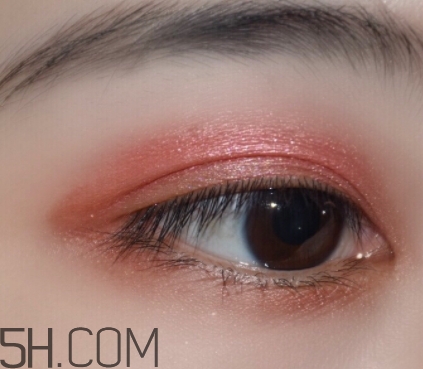 稚優(yōu)泉眼影怎么畫？稚優(yōu)泉眼影畫法視頻