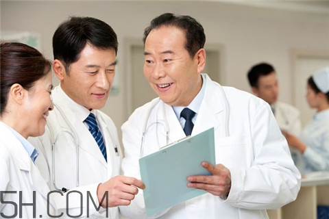冠心病要注意什么？冠心病要怎么治療？