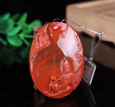 南紅瑪瑙可以泡水嗎？南紅瑪瑙能沾水嗎？