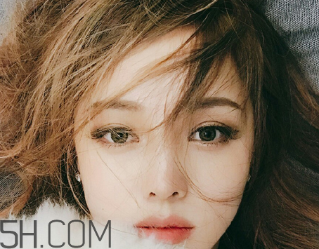 謎尚和瑪麗黛佳素顏霜哪個(gè)好？素顏霜對(duì)皮膚傷害大嗎？