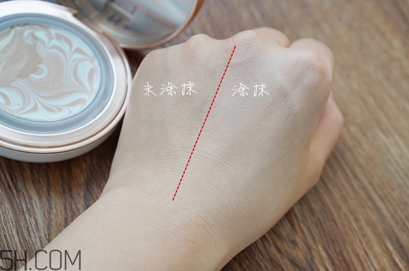 愛(ài)敬氣墊21號(hào)和23號(hào)哪個(gè)好？愛(ài)敬氣墊粉色和白色的區(qū)別？